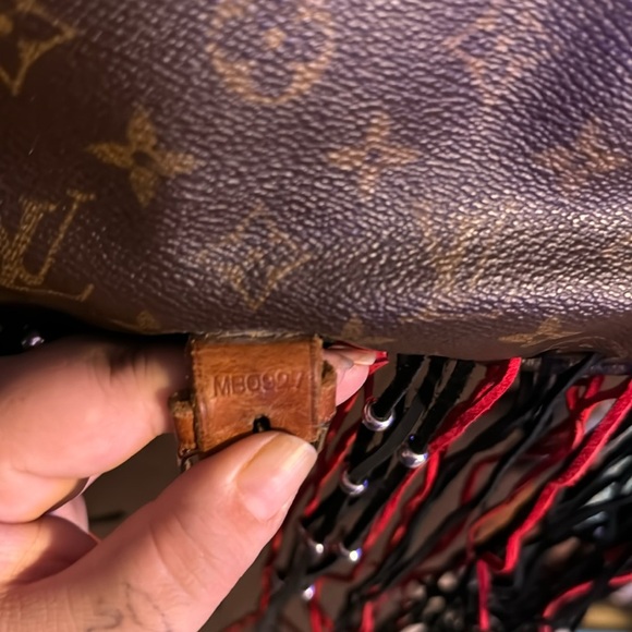 Louis Vuitton Saddlebag - Picture 8 of 14